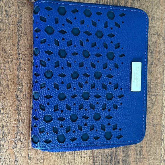 Kate Spade Royal Blue Cut-Out Wallet - Picture 1 of 3